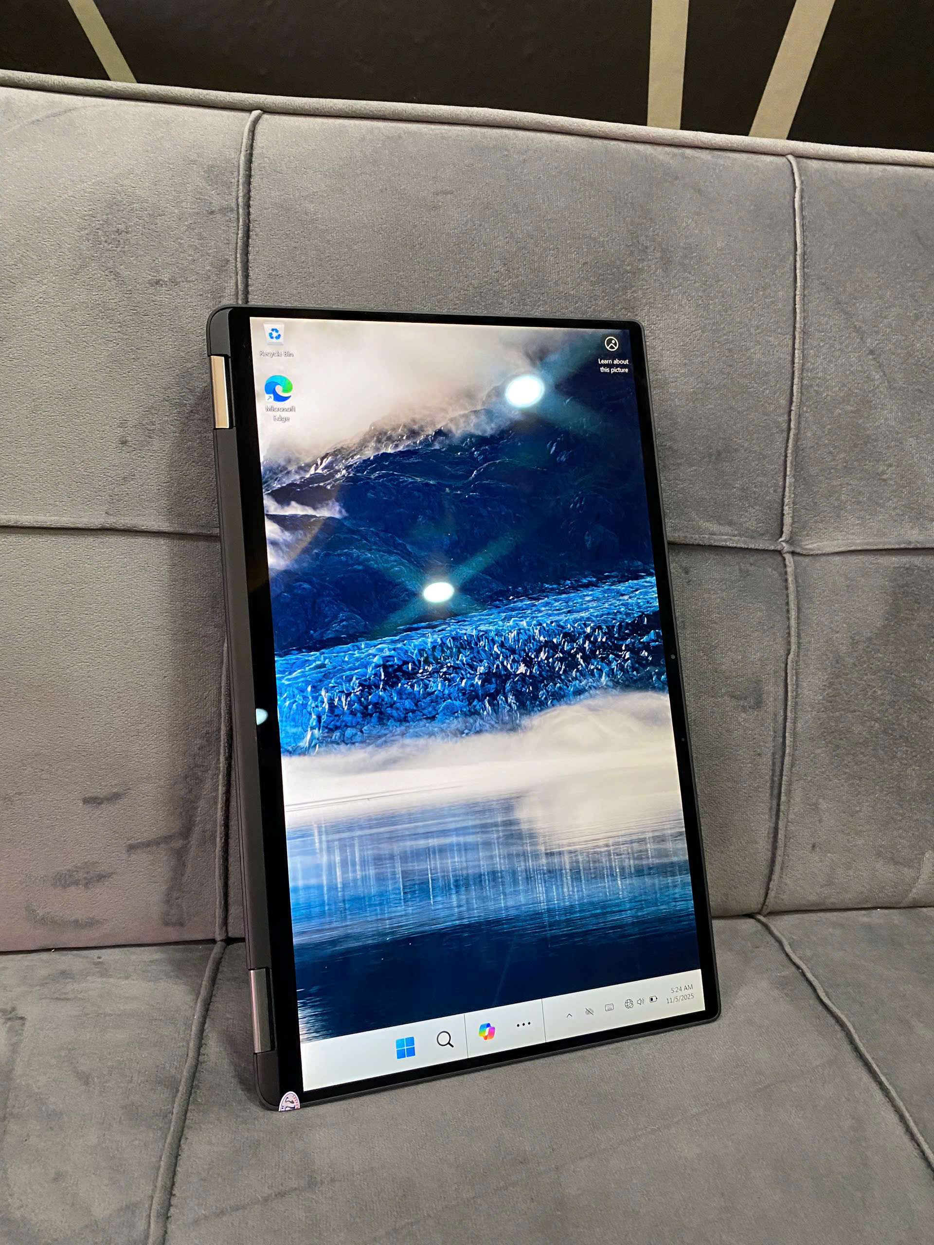 z7244503870090_b63accb3b3526f324767d85f519bbac6