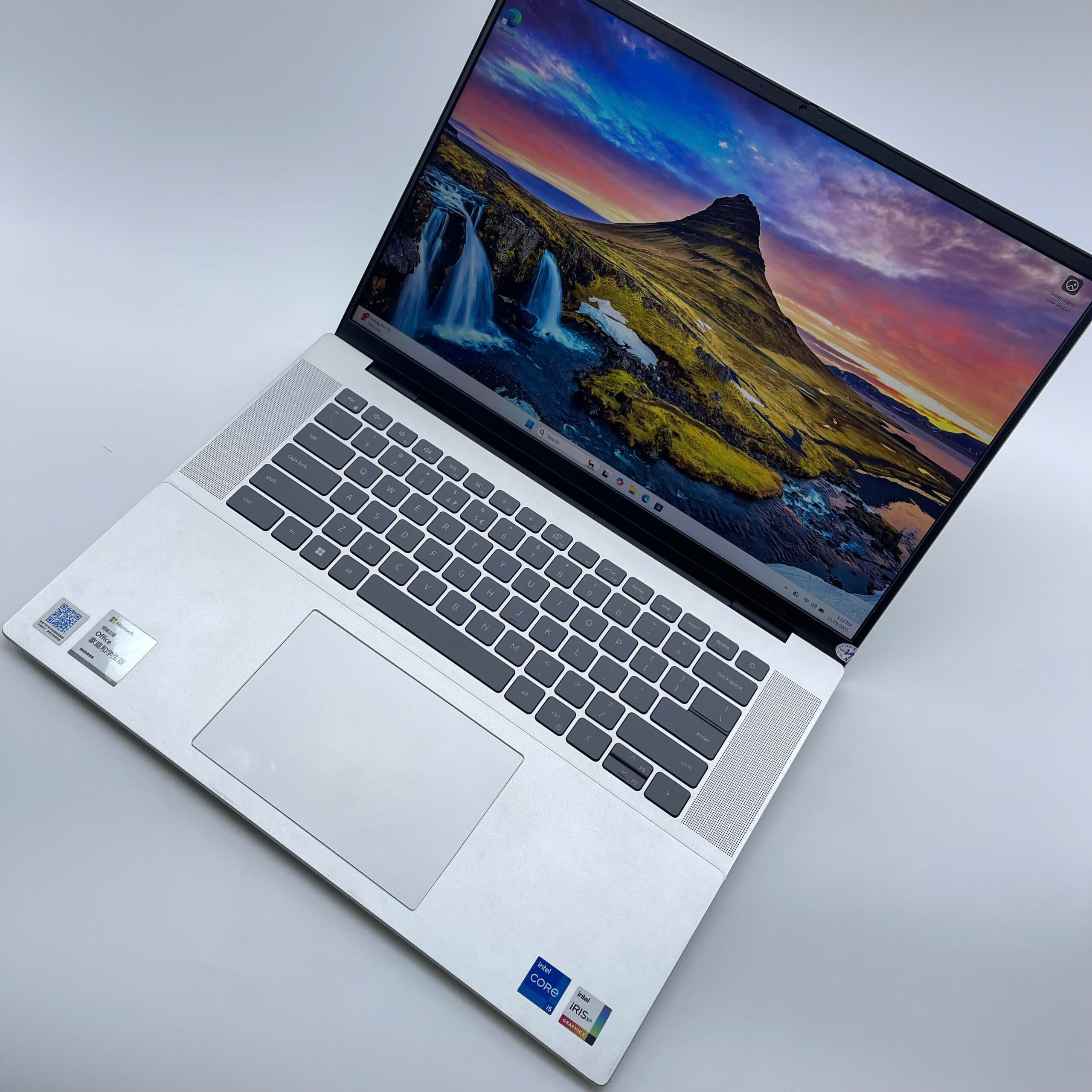 z7274761547792_017bfe8ae457d060e63a207086c80791