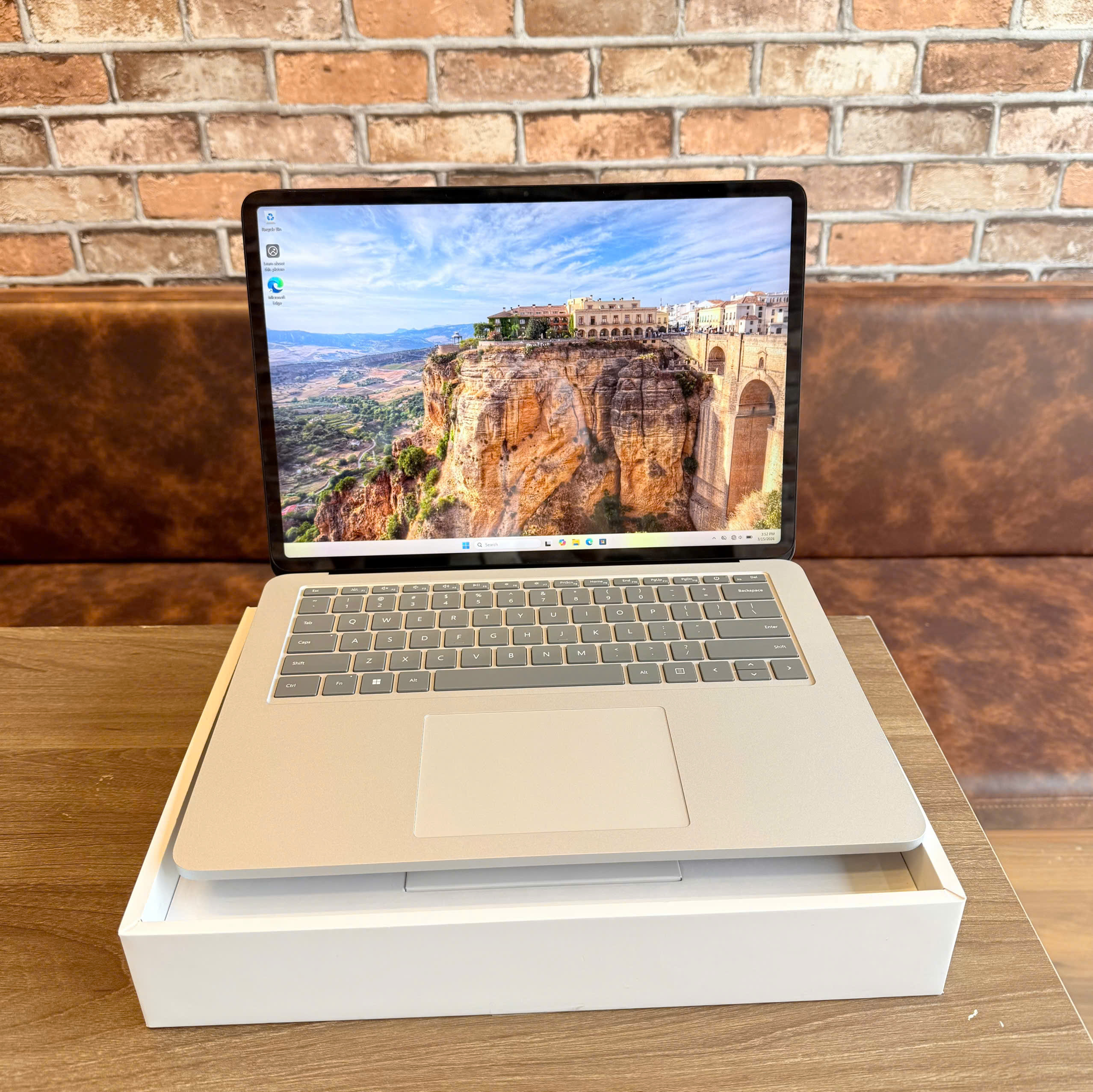 z7622799235450_3839edb7c63049840d32c1eb237bc1b8