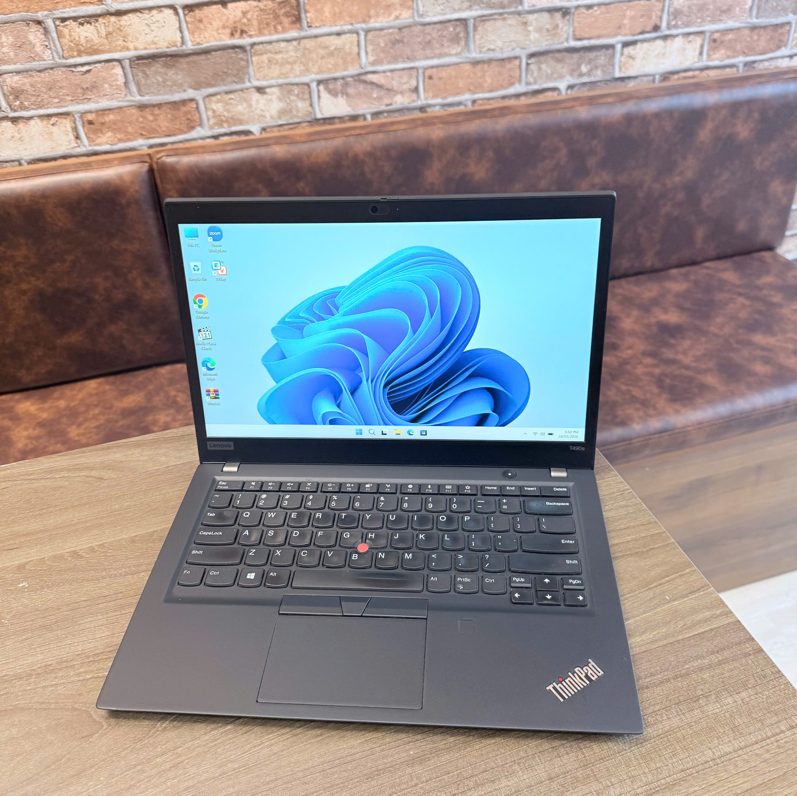 z7627493000925_e982a7094e11e4cad5e0c0a8d6489748