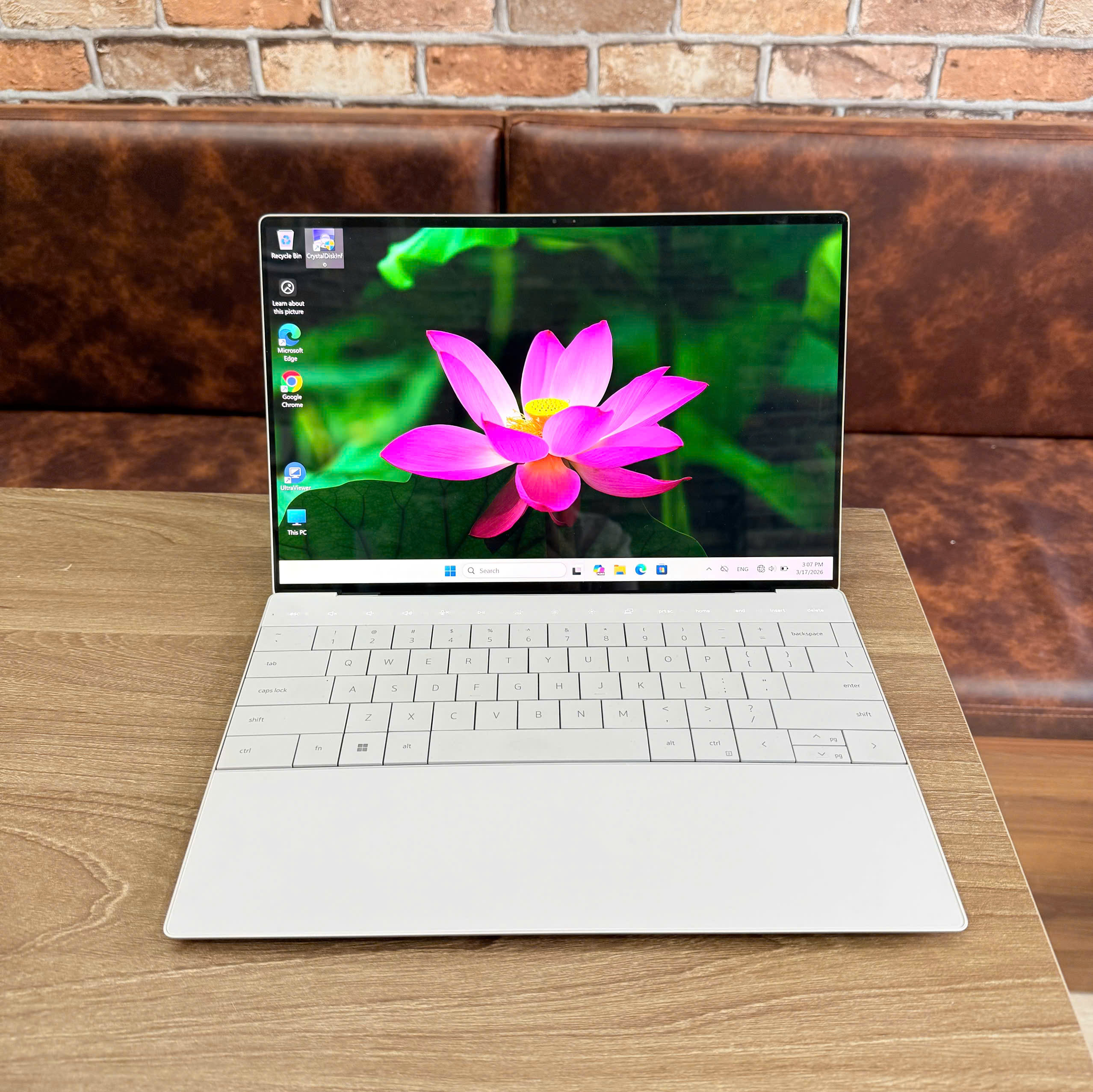 z7630665720773_ad66546de402ce00f004e96e7cb7a0e0