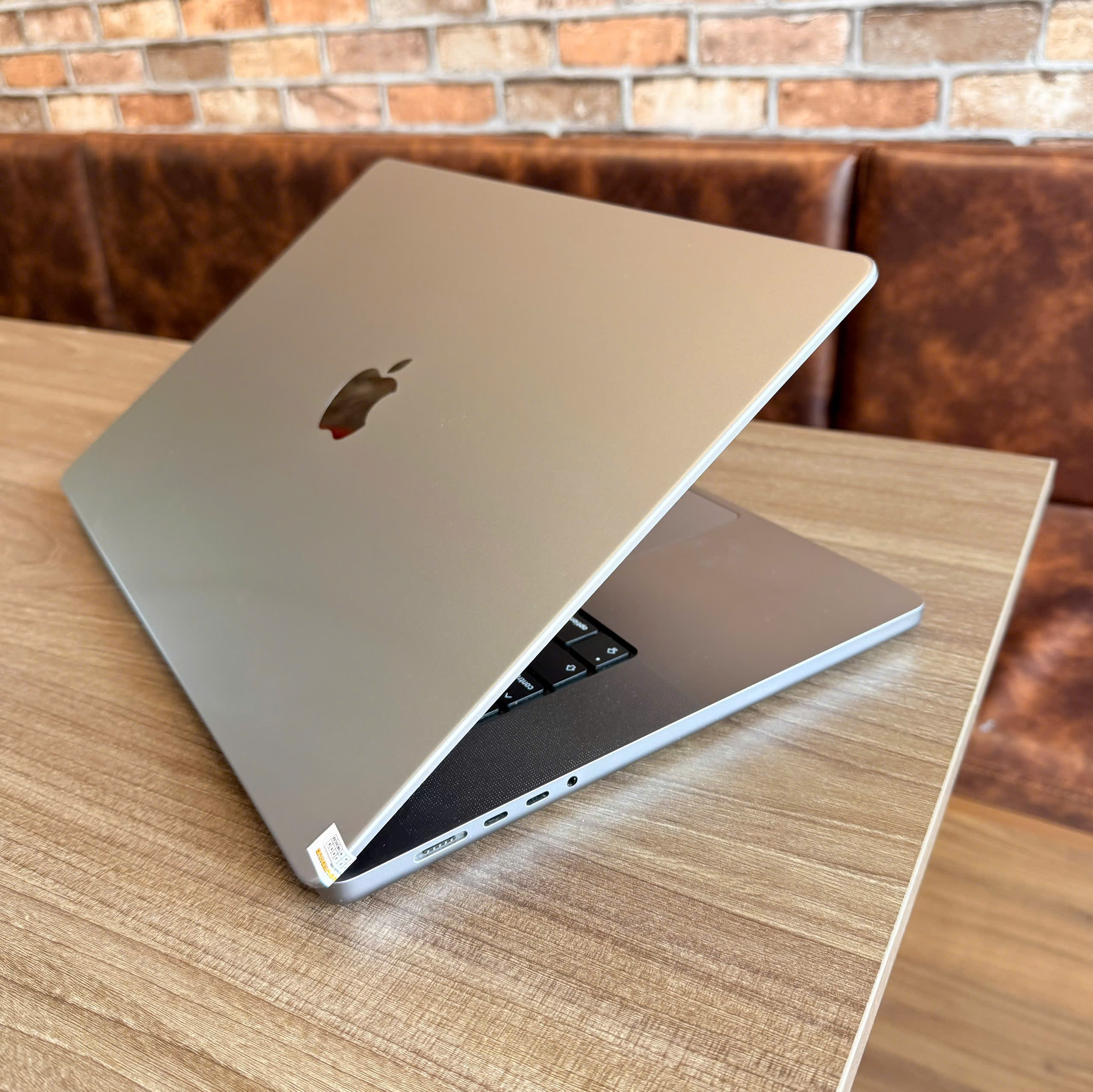 z7633095994714_aeea25c69b7d3ccfd4769a8aaedb378b