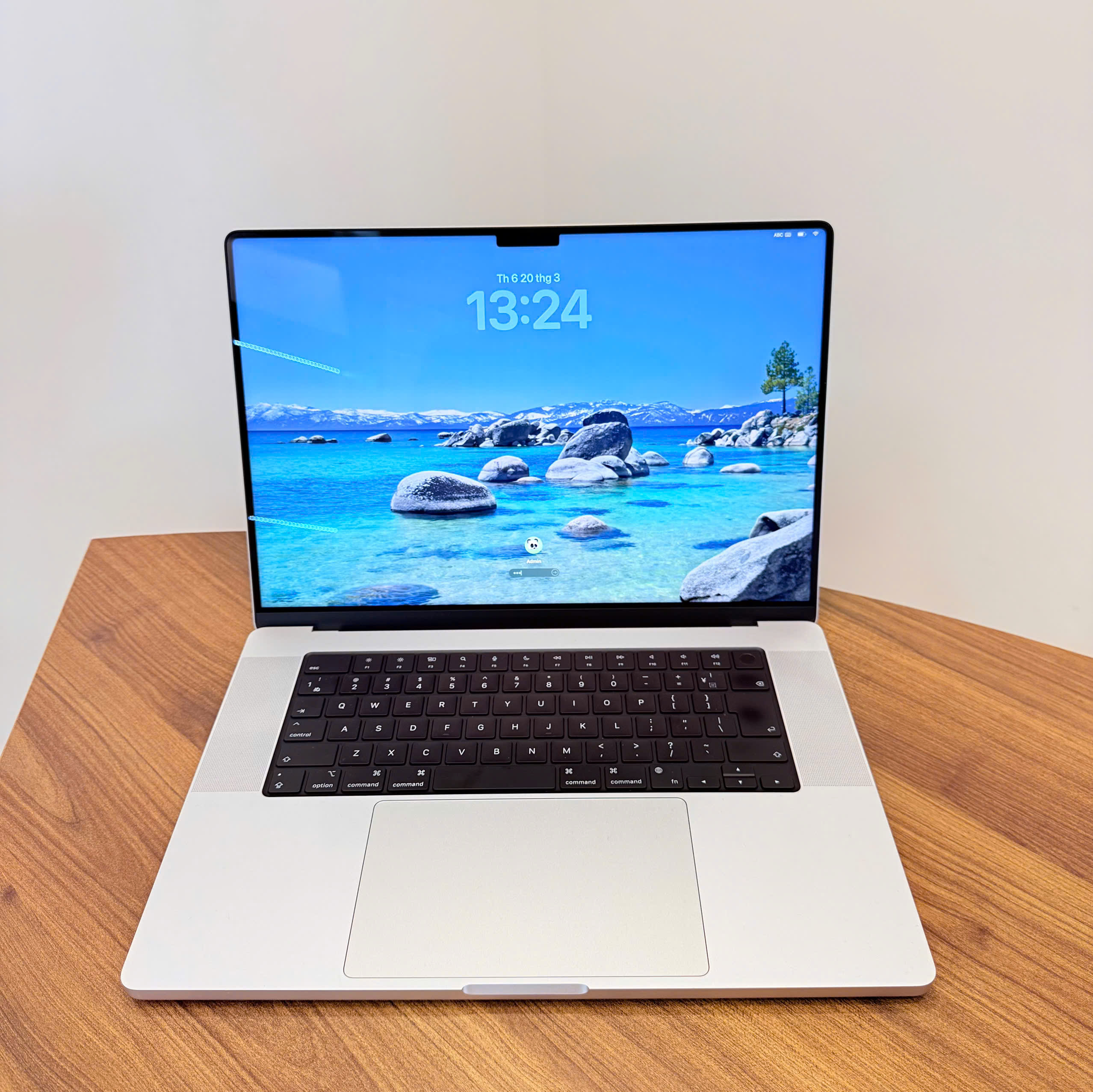 z7639618931842_4bef69c0f3910d5dd258b74cd96a3079