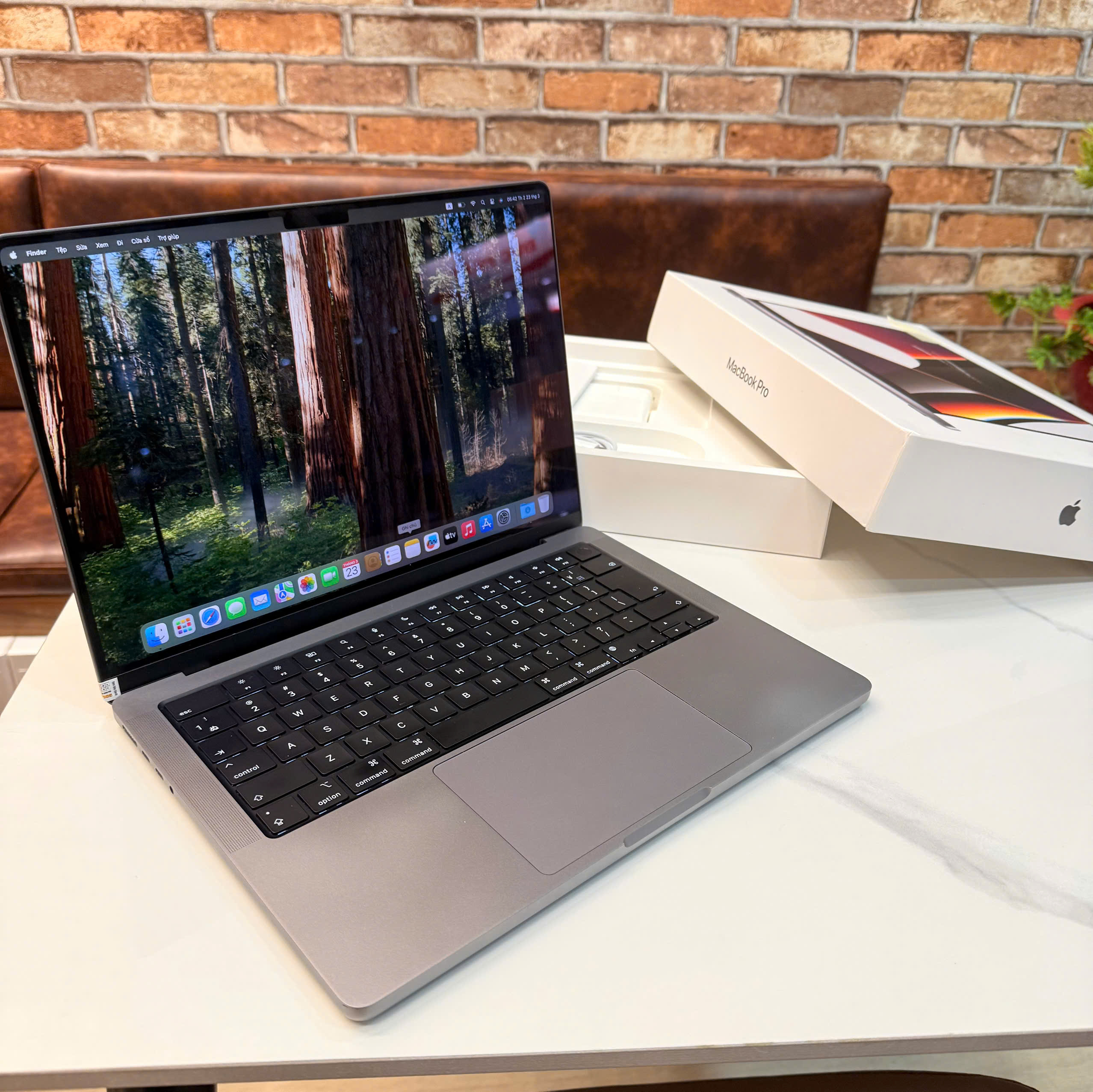 z7650430730527_86ae48a4dda897bc0717be4209667a91