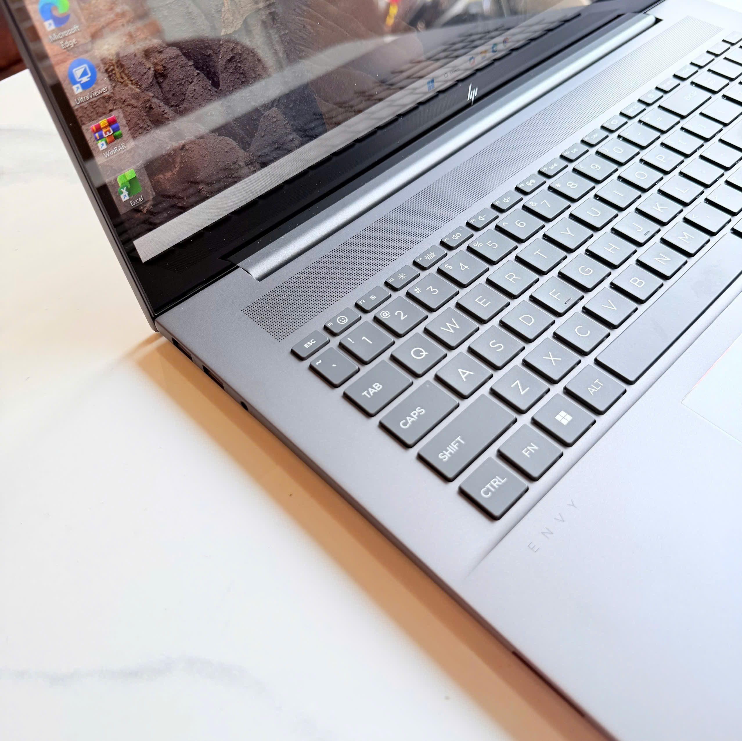 z7660107354225_b96fe21b7a3d7a6eeca7e57477274ff3