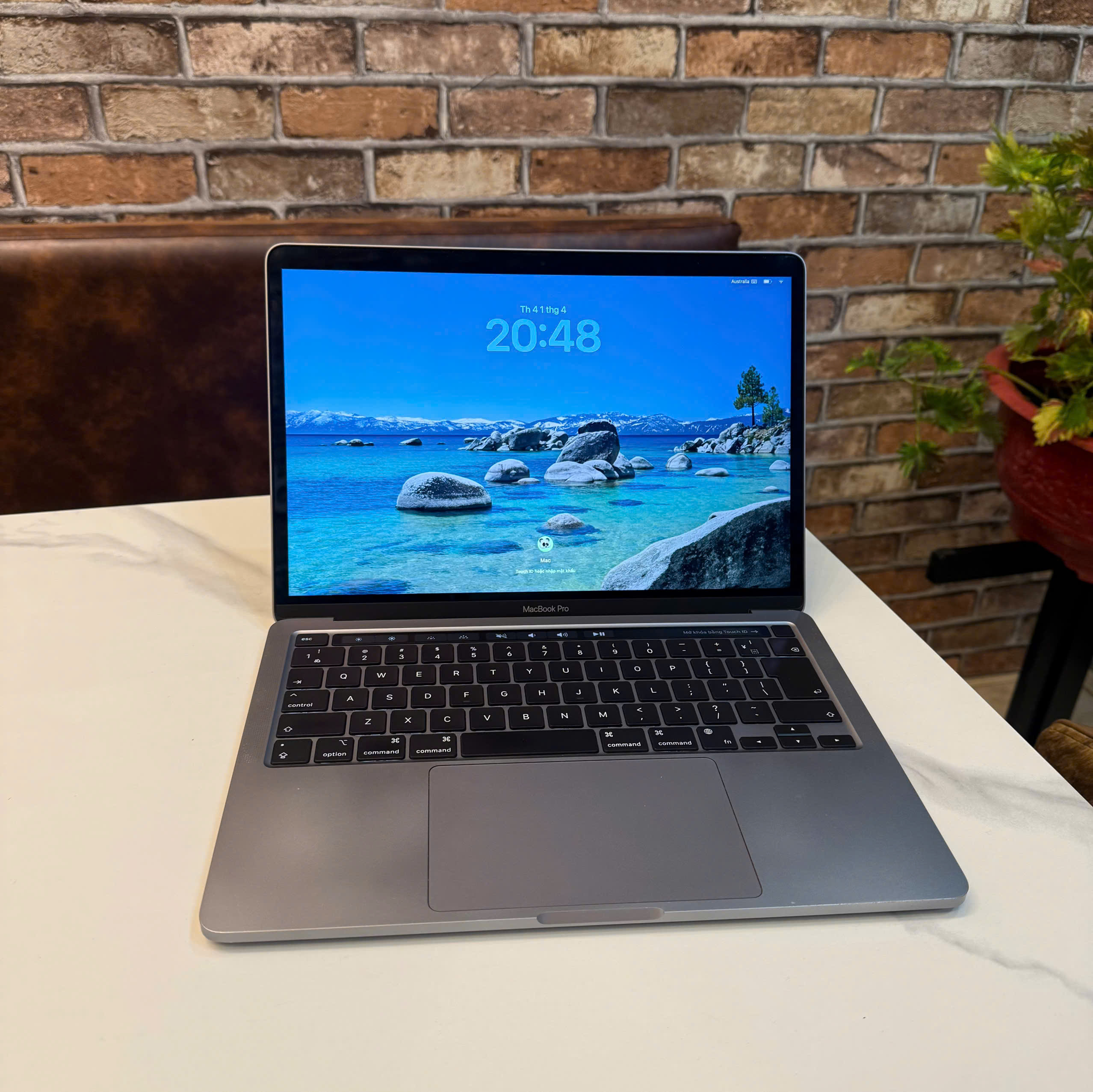 z7681493255809_0d6167dfa0469a691de8a56cb9335661