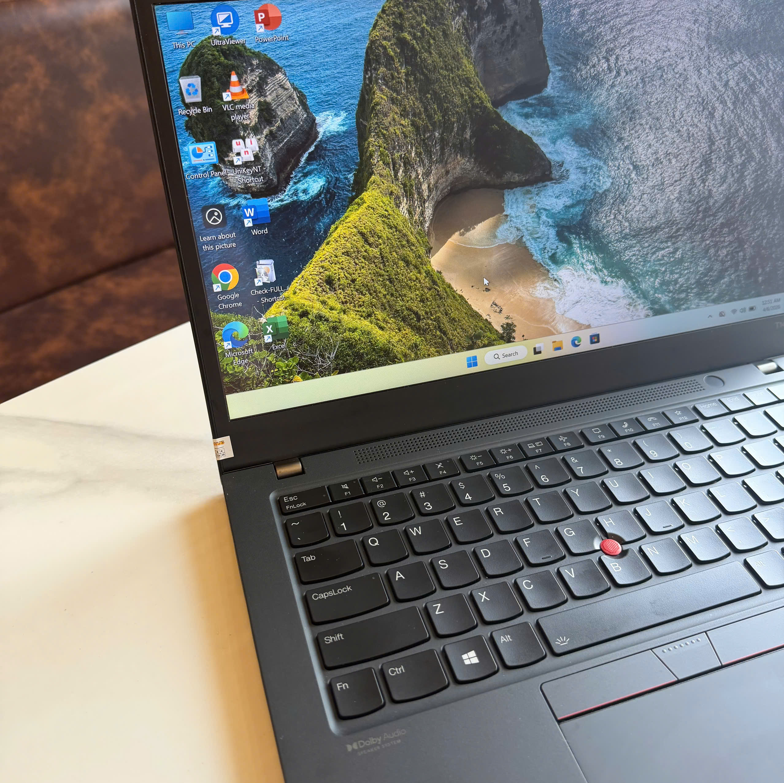 z7696238171622_6005443d3b07609b998e2cbae1344e1e