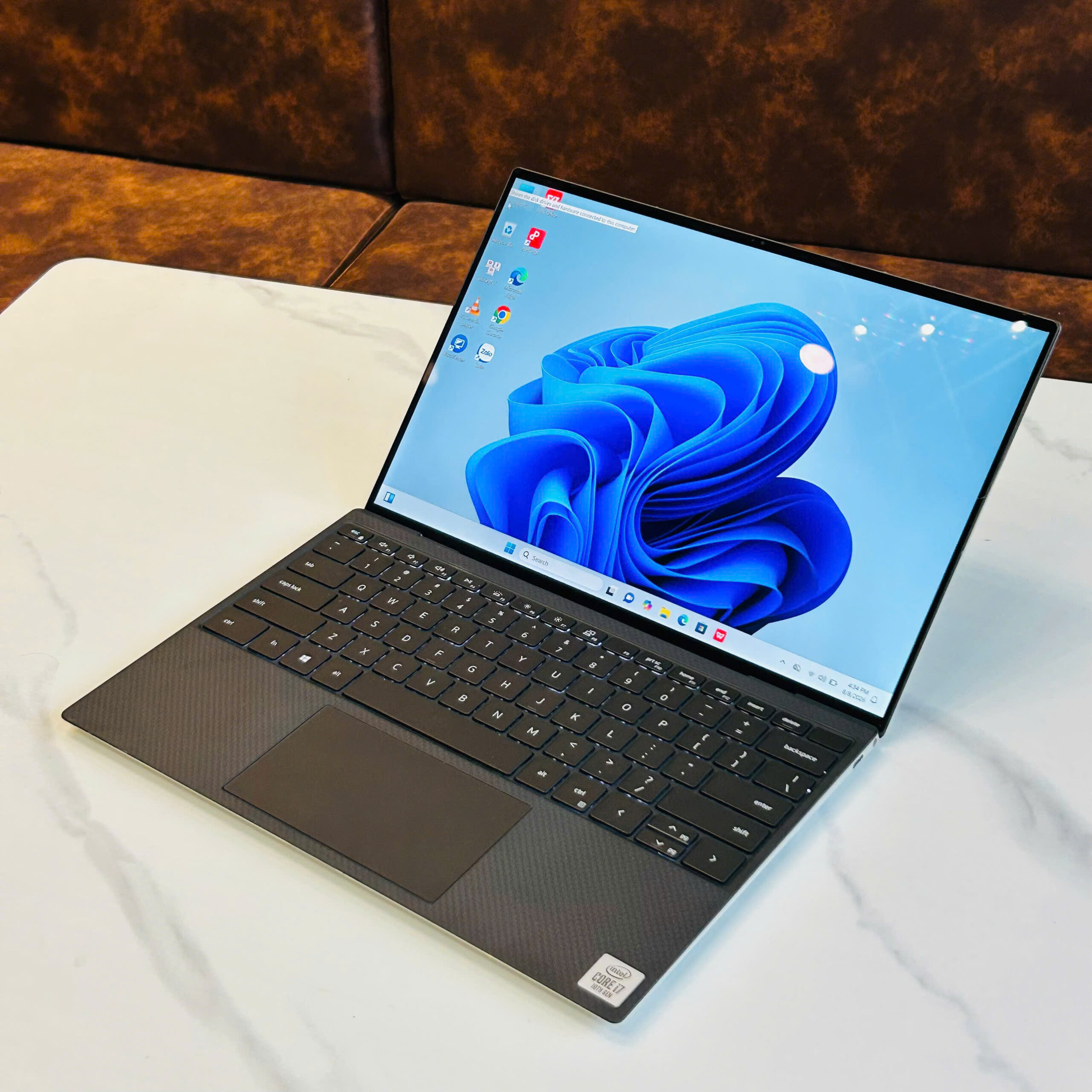 Dell XPS 13 9300 – Màn hình FHD+ InfinityEdge Màn hình Dell XPS 13 9300 13.4 inch FHD Plus InfinityEdge