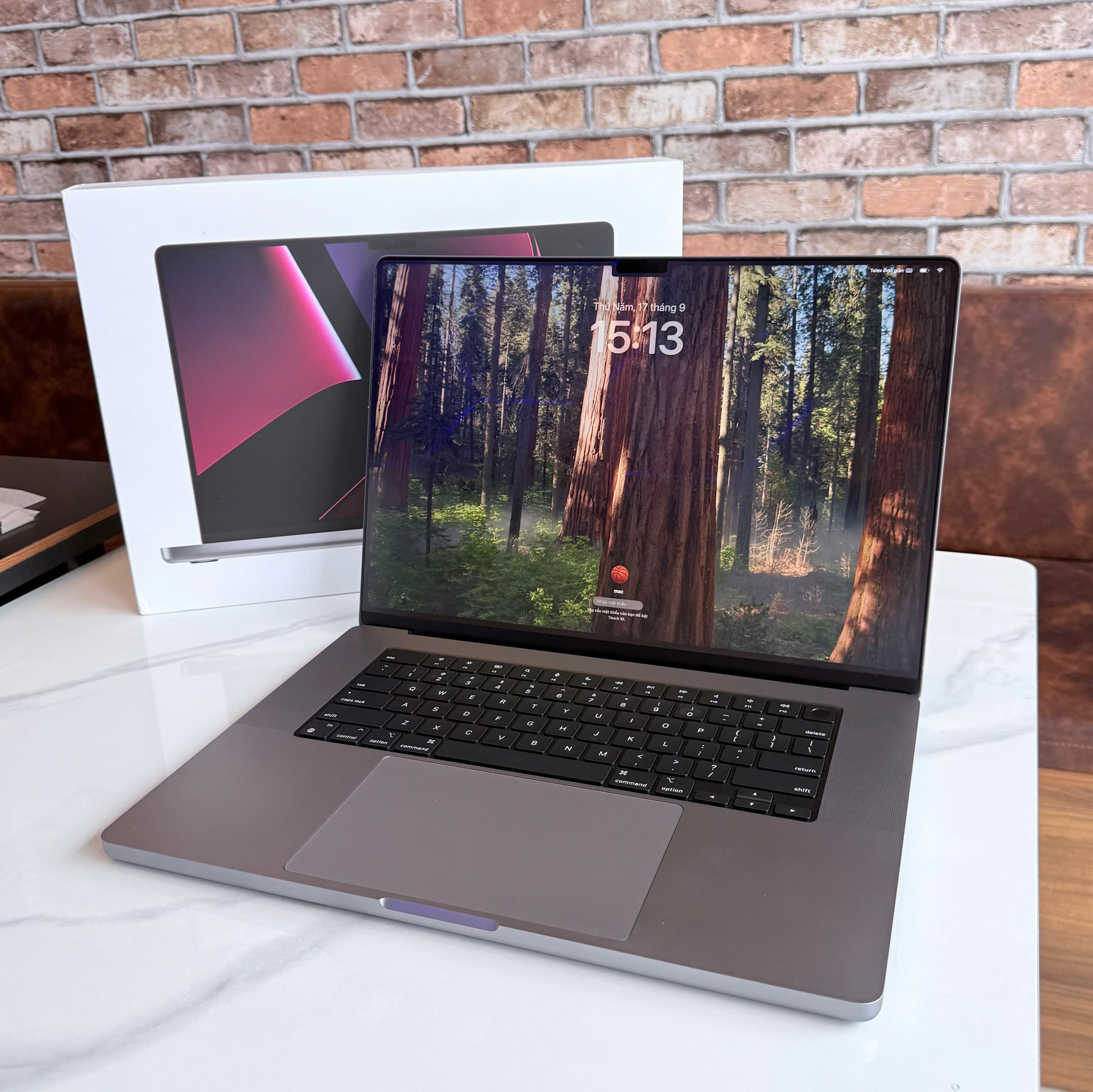 MacBook Pro 14 M2 Pro – Thiết kế tổng thể MacBook Pro 14 M2 Pro 2023 RAM 16GB SSD 512GB Full Box