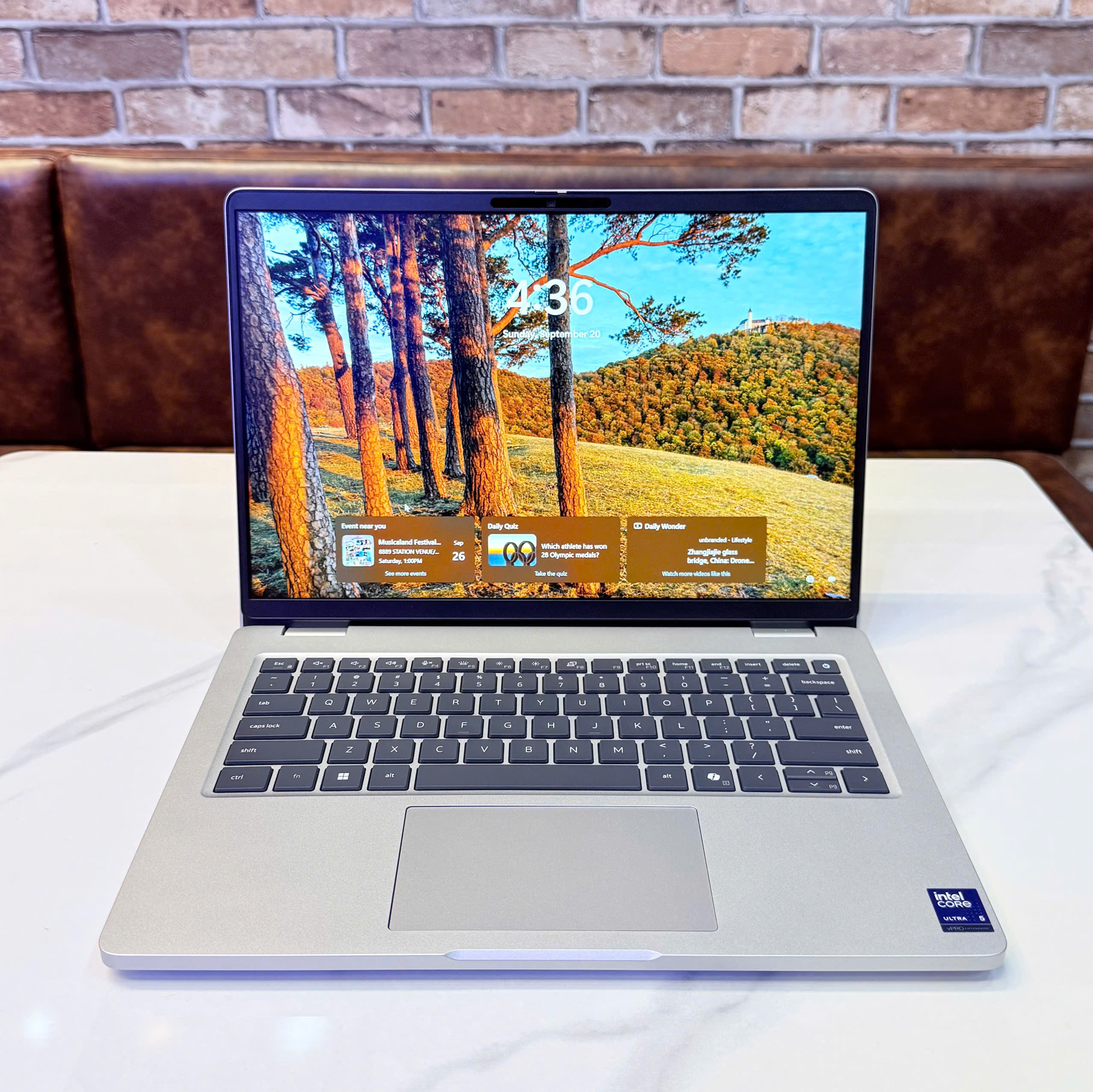 Dell Pro 14 PC14250 – Màn hình 14 inch FHD+ Màn hình Dell Pro 14 PC14250 FHD Plus