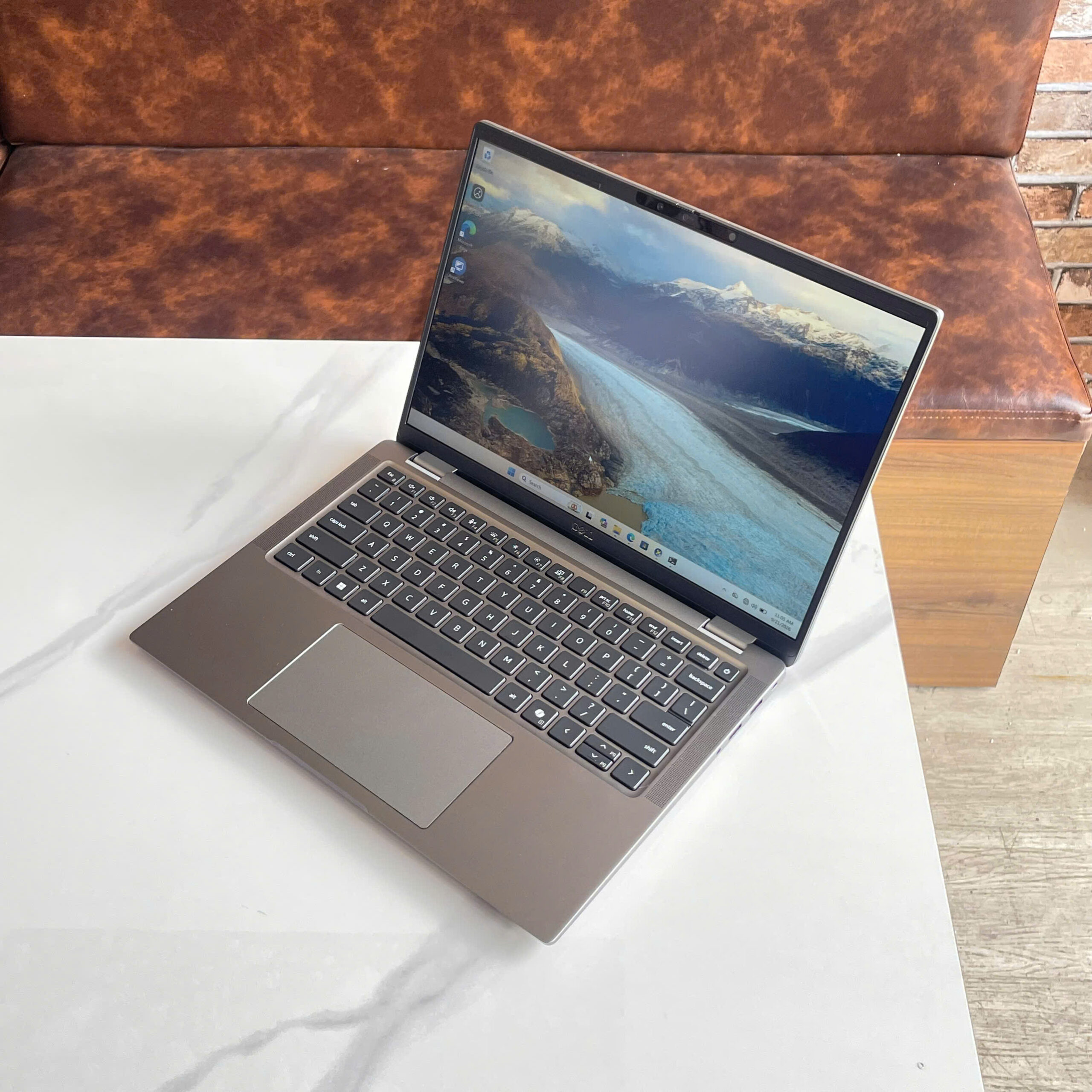 Dell Latitude 7450 – AI Laptop doanh nhân Dell Latitude 7450 Core Ultra 7 165H RAM 32GB SSD 512GB