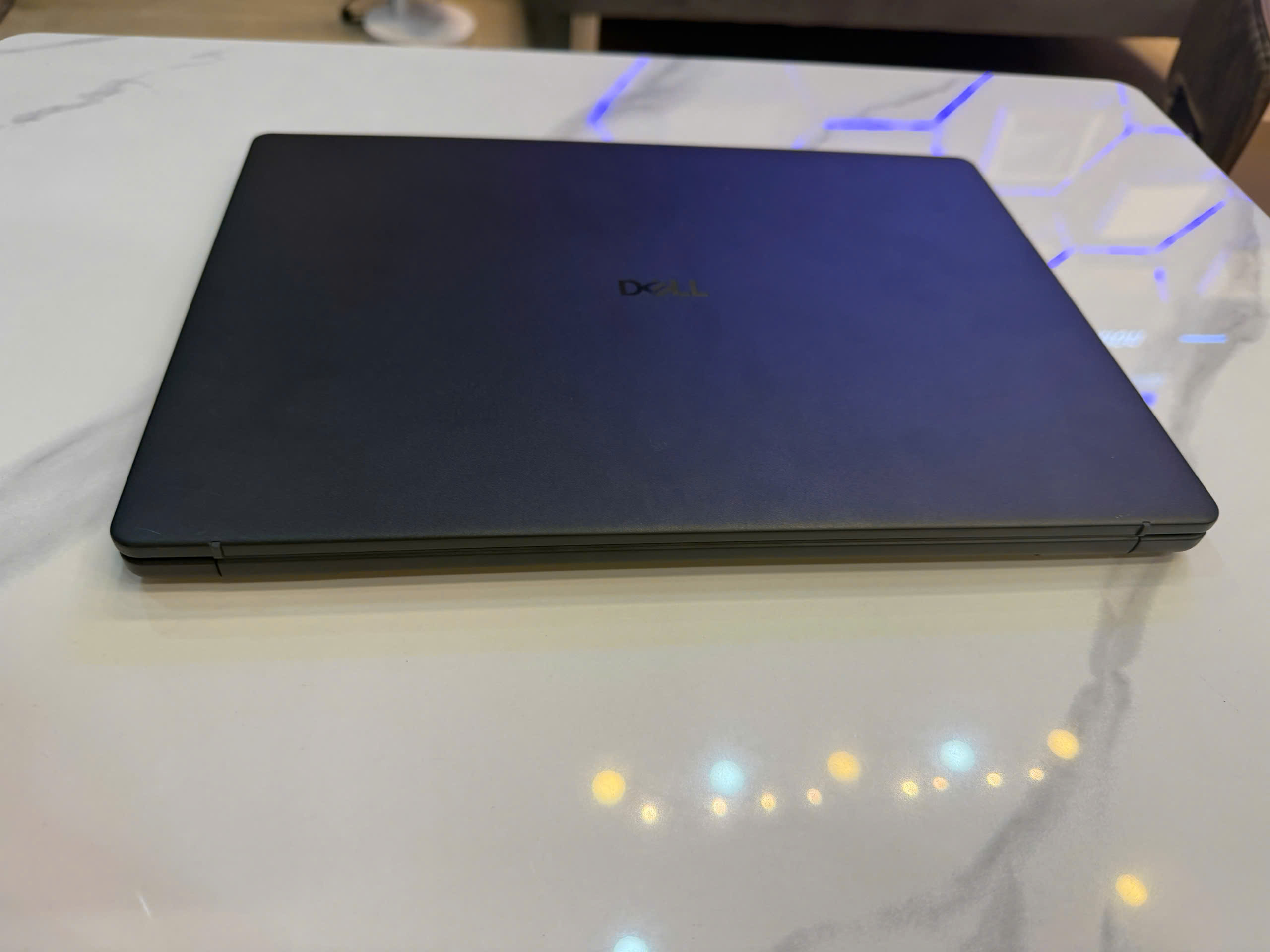 Dell 16 DC16250 – USB-C, USB-A và HDMI Cổng kết nối Dell 16 DC16250