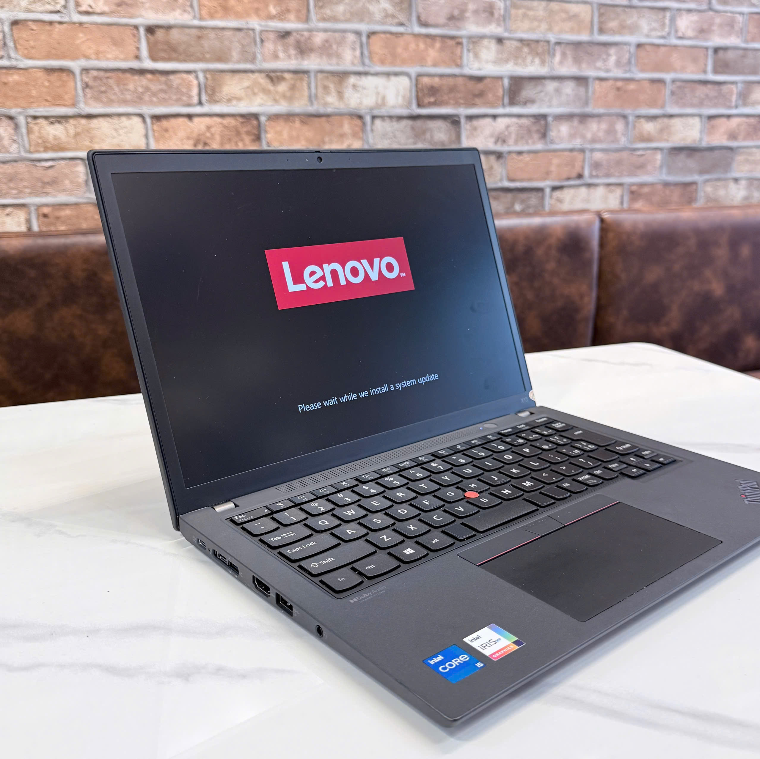 ThinkPad X13 Gen 2 – Laptop doanh nhân nhỏ gọn Lenovo ThinkPad X13 Gen 2 Core i5 RAM 8GB SSD 256GB