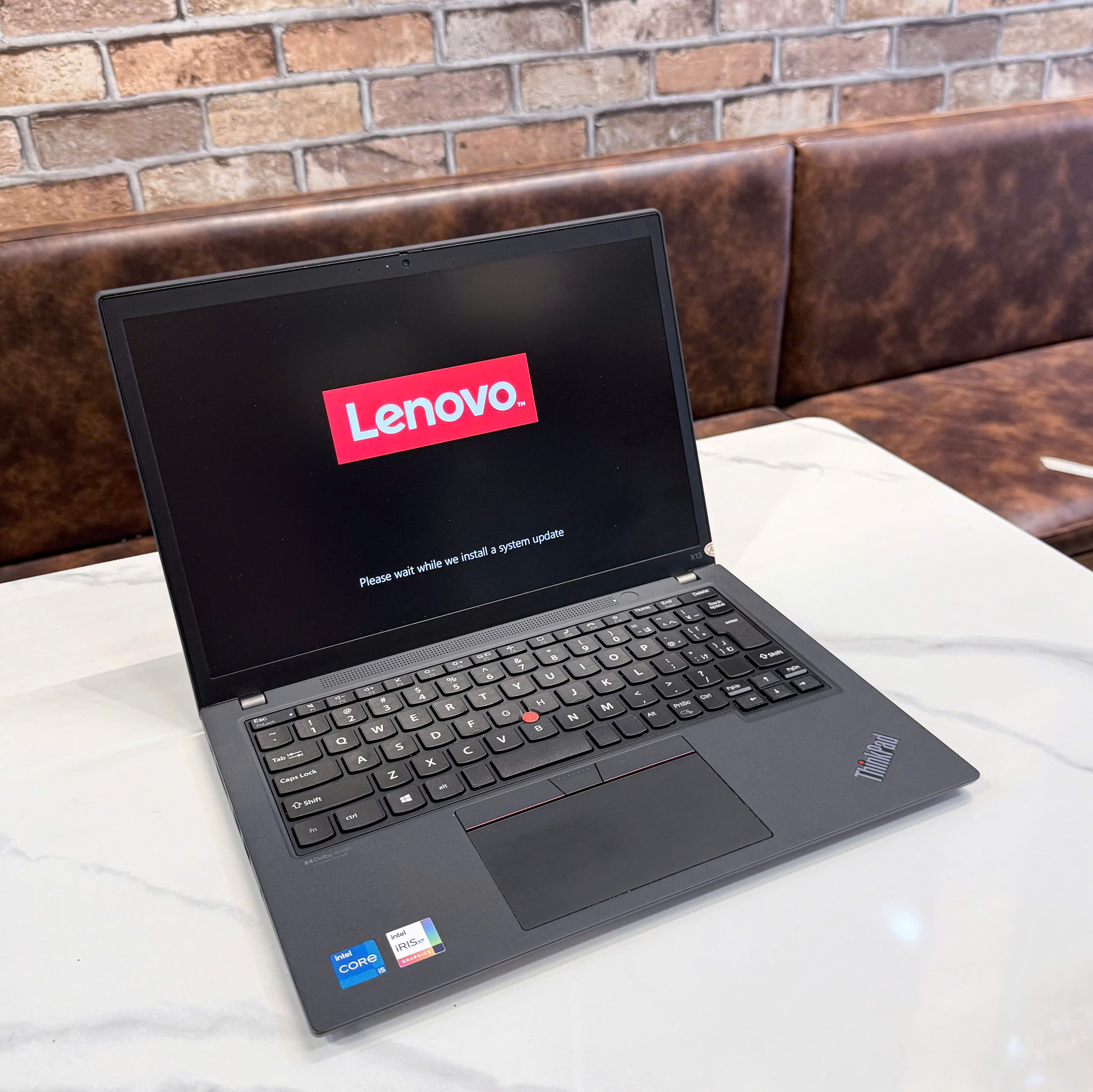 ThinkPad X13 Gen 2 – Màn hình 13.3 inch WUXGA Màn hình Lenovo ThinkPad X13 Gen 2 WUXGA