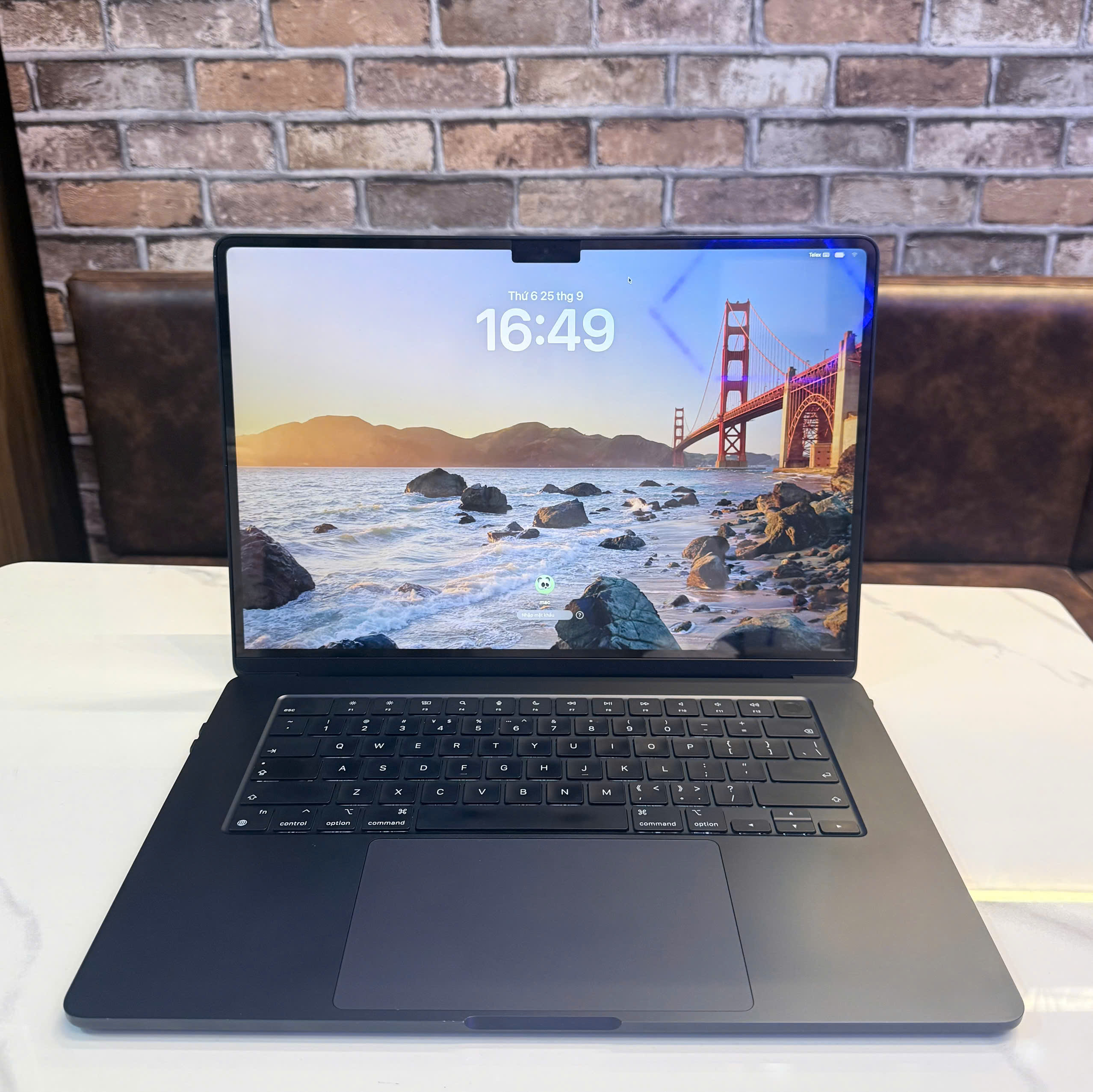 MacBook Air 15 M2 – Màn hình Liquid Retina Màn hình MacBook Air 15 M2 Liquid Retina