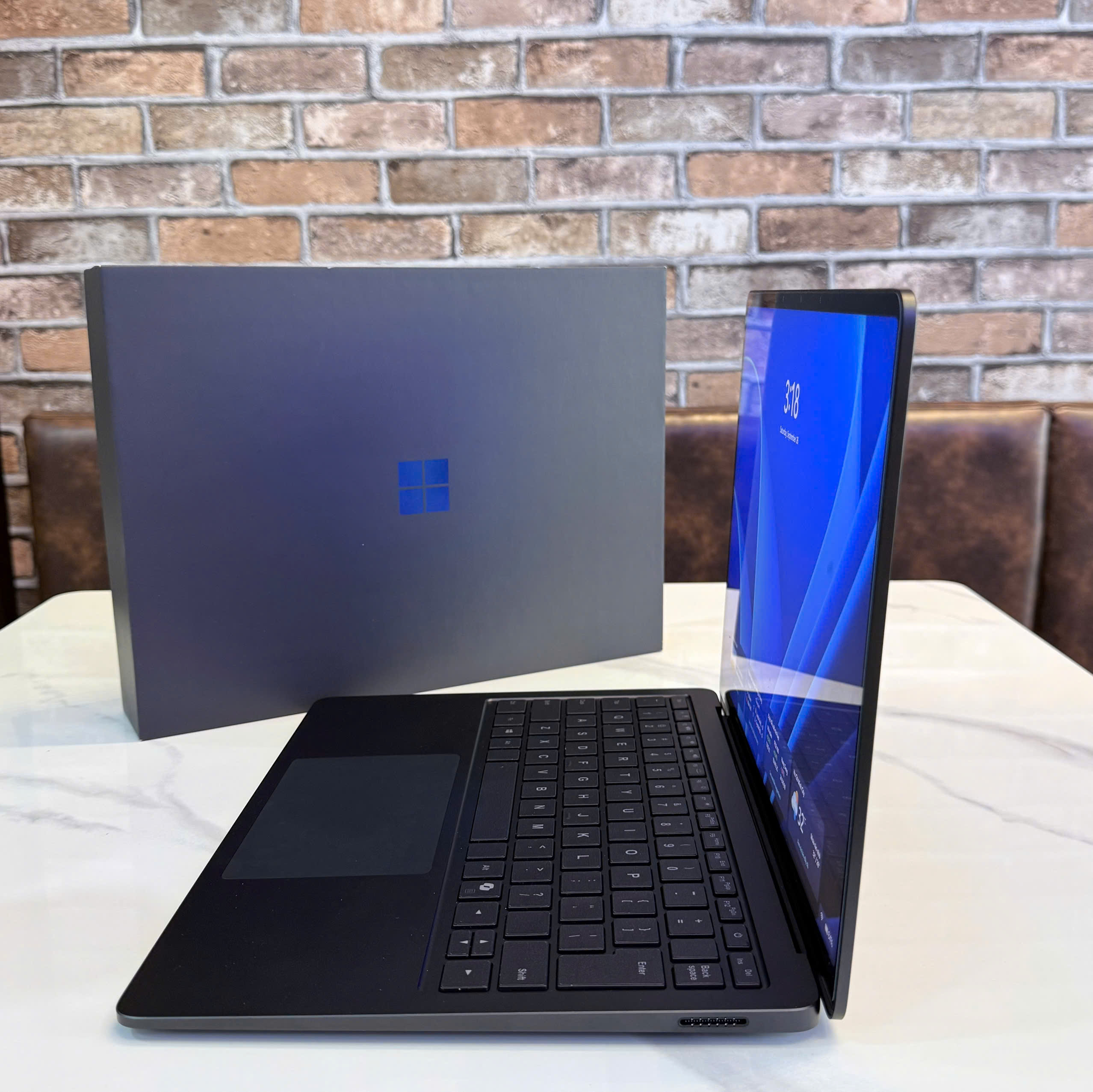 Surface Laptop 7 ports