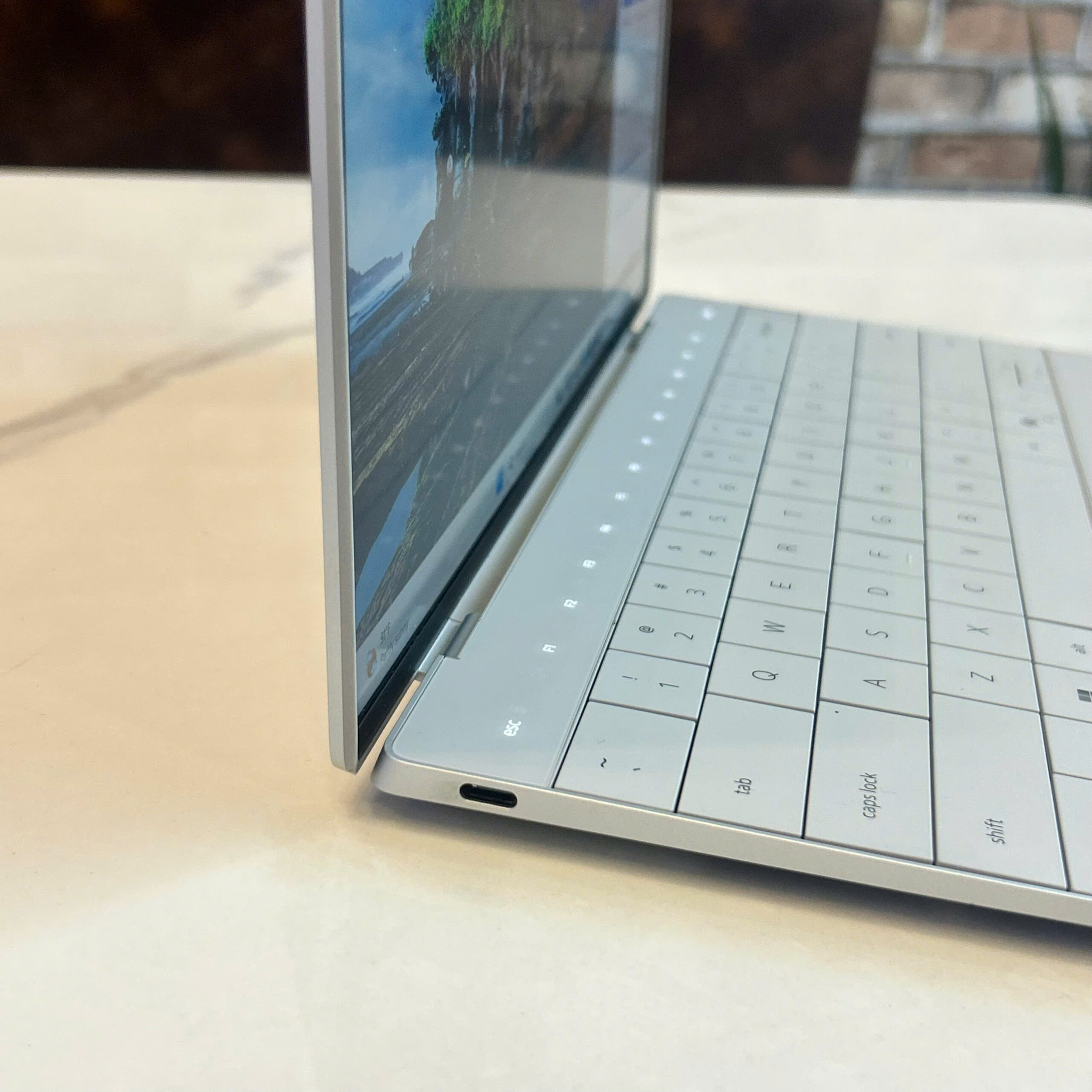 Dell XPS 13 9350 WUXGA 120Hz