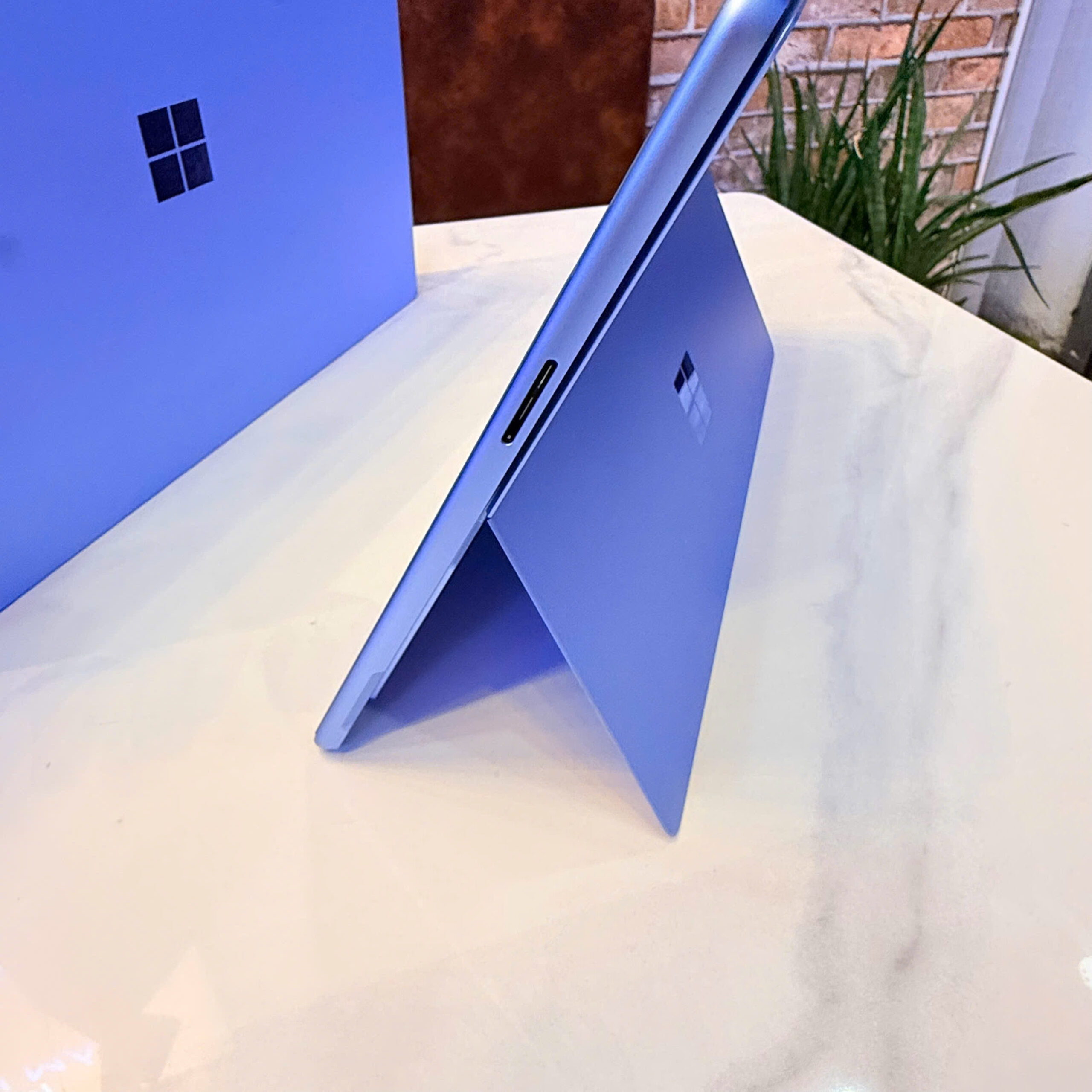 Surface Pro 11 PixelSense Flow 120Hz