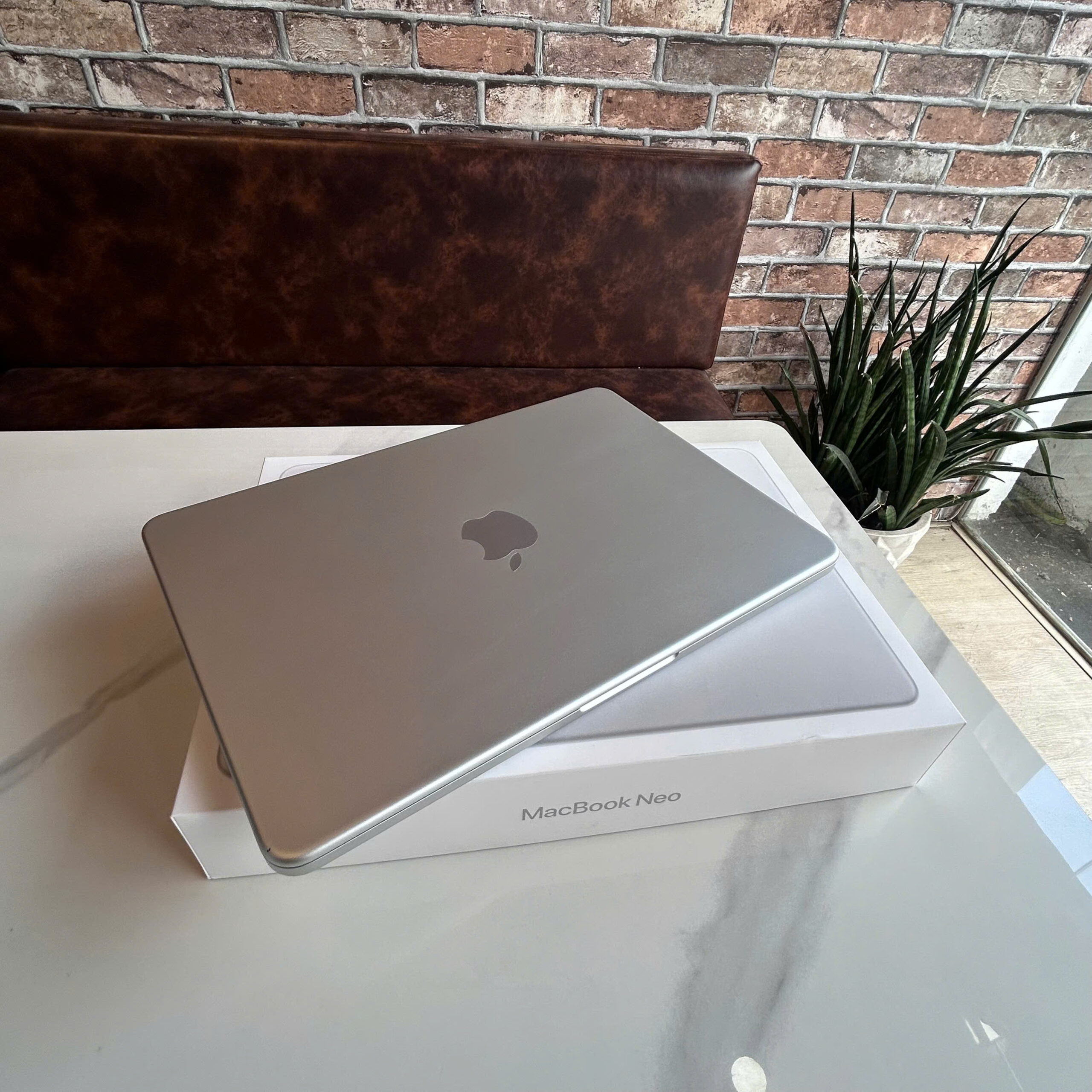 MacBook Neo Keyboard and Trackpad MacBook Neo Magic Keyboard