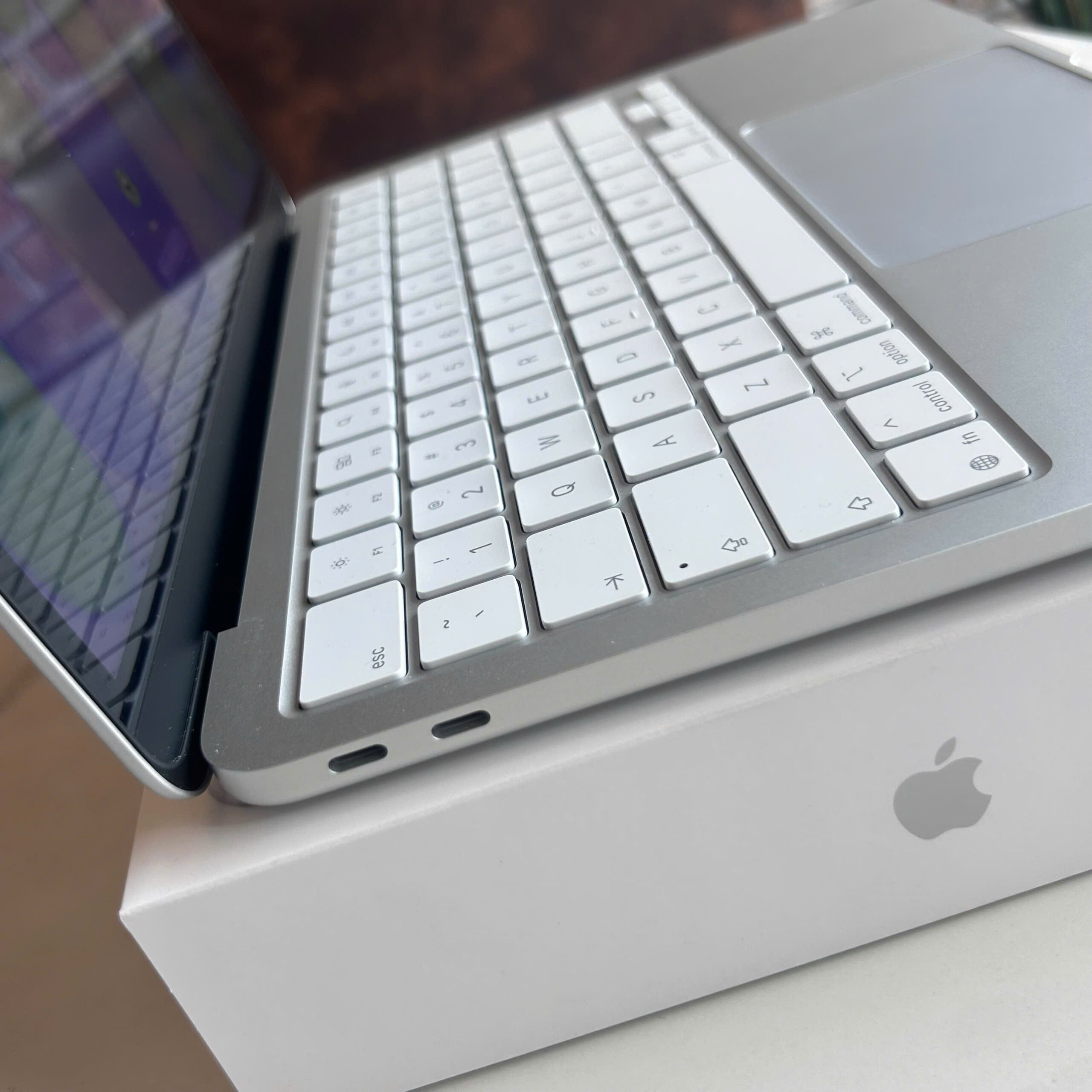 MacBook Neo Liquid Retina Display MacBook Neo Liquid Retina 2408x1506